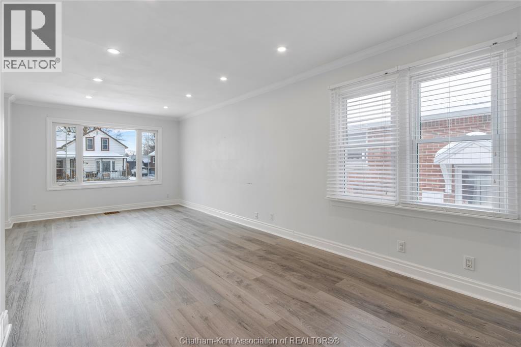 33 WILSON AVENUE, Chatham, Ontario, N7L1K8 — Photo 15