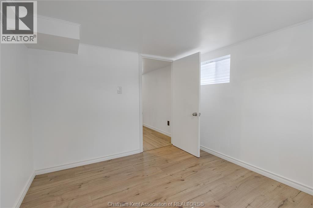 33 WILSON AVENUE, Chatham, Ontario, N7L1K8 — Photo 25