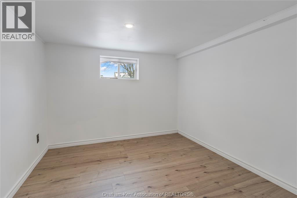 33 WILSON AVENUE, Chatham, Ontario, N7L1K8 — Photo 26