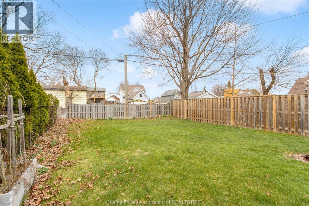 33 WILSON AVENUE, Chatham, Ontario, N7L1K8 — Photo 35