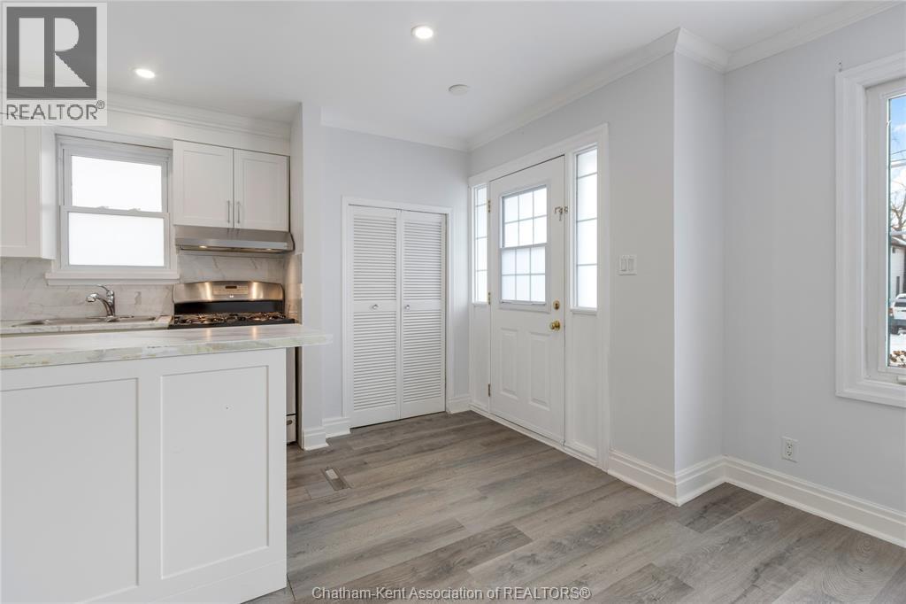 33 WILSON AVENUE, Chatham, Ontario, N7L1K8 — Photo 7