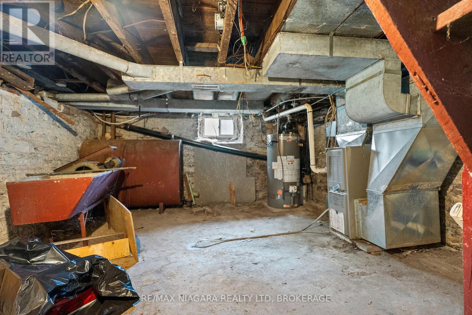 20 NIAGARA STREET, St. Catharines (E. Chester), Ontario, L2R4K2 — Photo 14