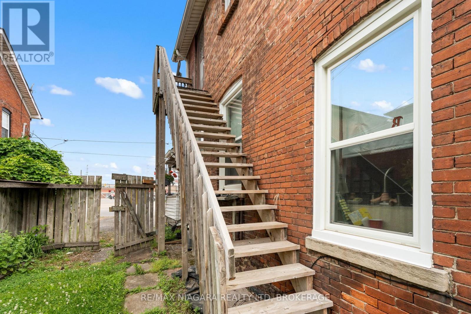 20 NIAGARA STREET, St. Catharines (E. Chester), Ontario, L2R4K2 — Photo 15