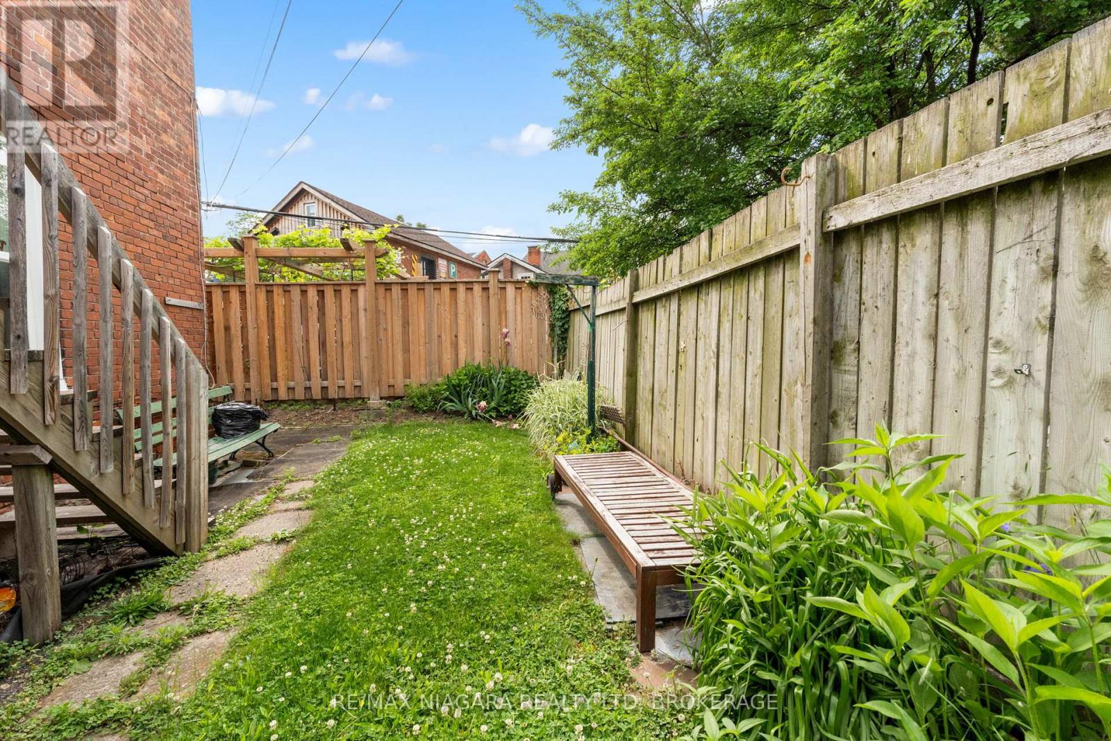 20 NIAGARA STREET, St. Catharines (E. Chester), Ontario, L2R4K2 — Photo 16