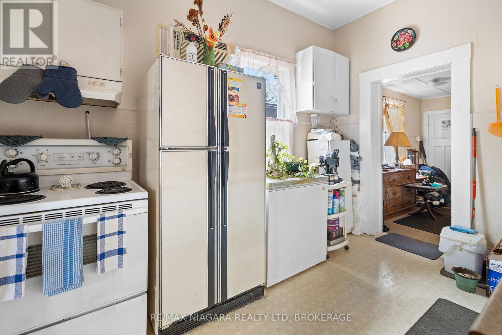 20 NIAGARA STREET, St. Catharines (E. Chester), Ontario, L2R4K2 — Photo 5