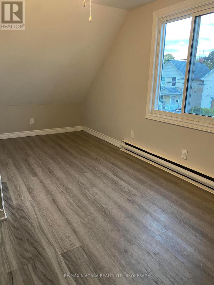 42 VINE STREET, St. Catharines (E. Chester), Ontario, L2R3X8 — Photo 17