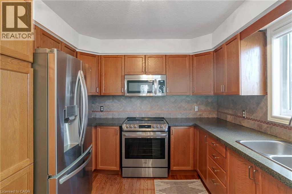 184 SOFRON Drive, Cambridge, Ontario, N3C4M6 — Photo 20