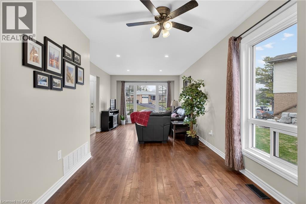 106 HAHN Avenue, Cambridge, Ontario, N3C2X9 — Photo 14