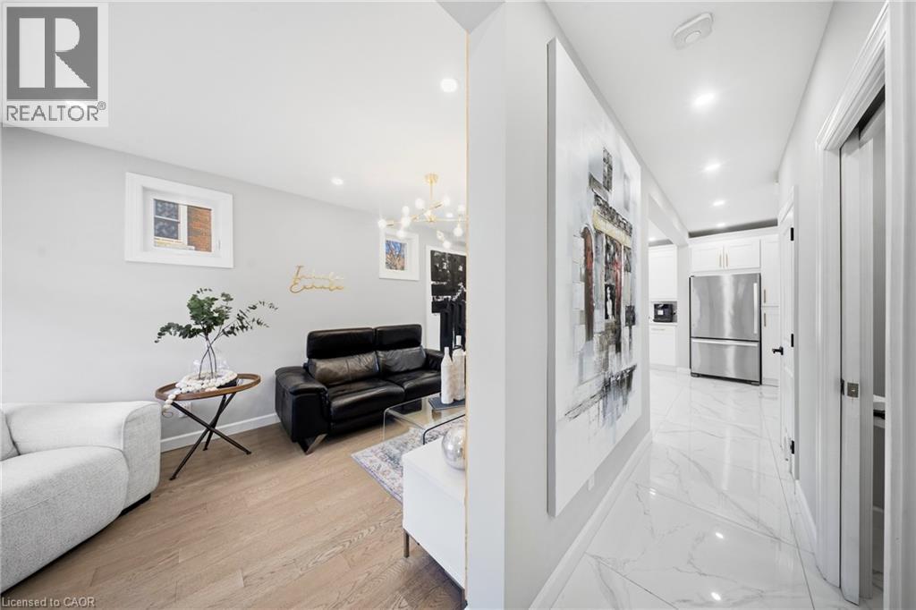 273 STINSON Crescent, Hamilton, Ontario, L8N1T6 — Photo 7