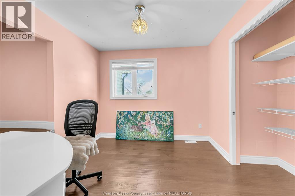 3852 Concord, Windsor, Ontario, N9G3B3 — Photo 26
