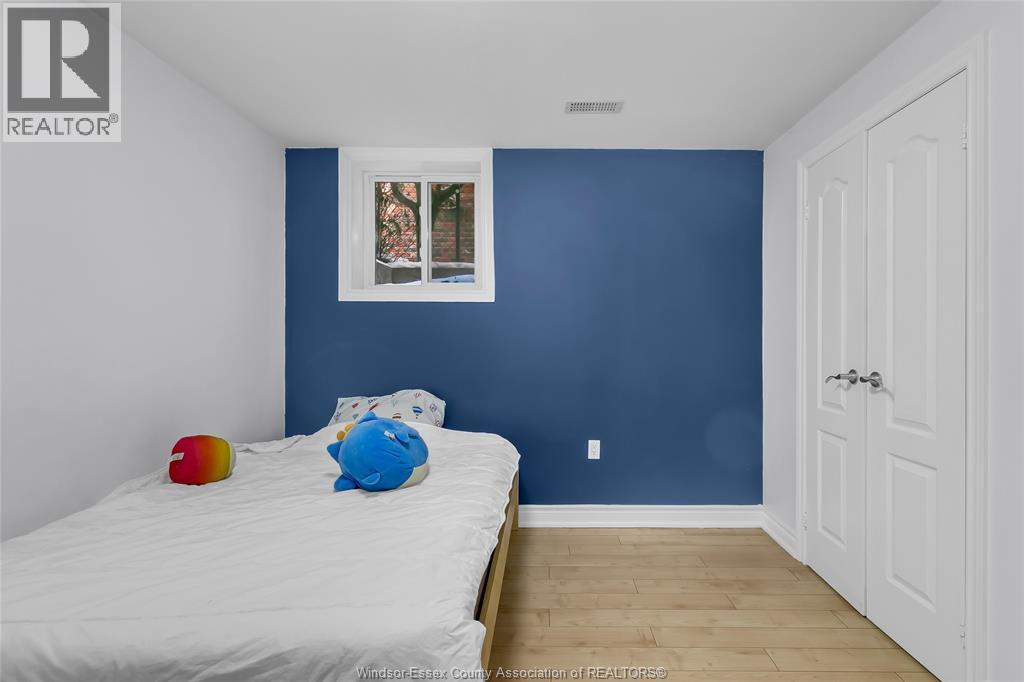 3852 Concord, Windsor, Ontario, N9G3B3 — Photo 32