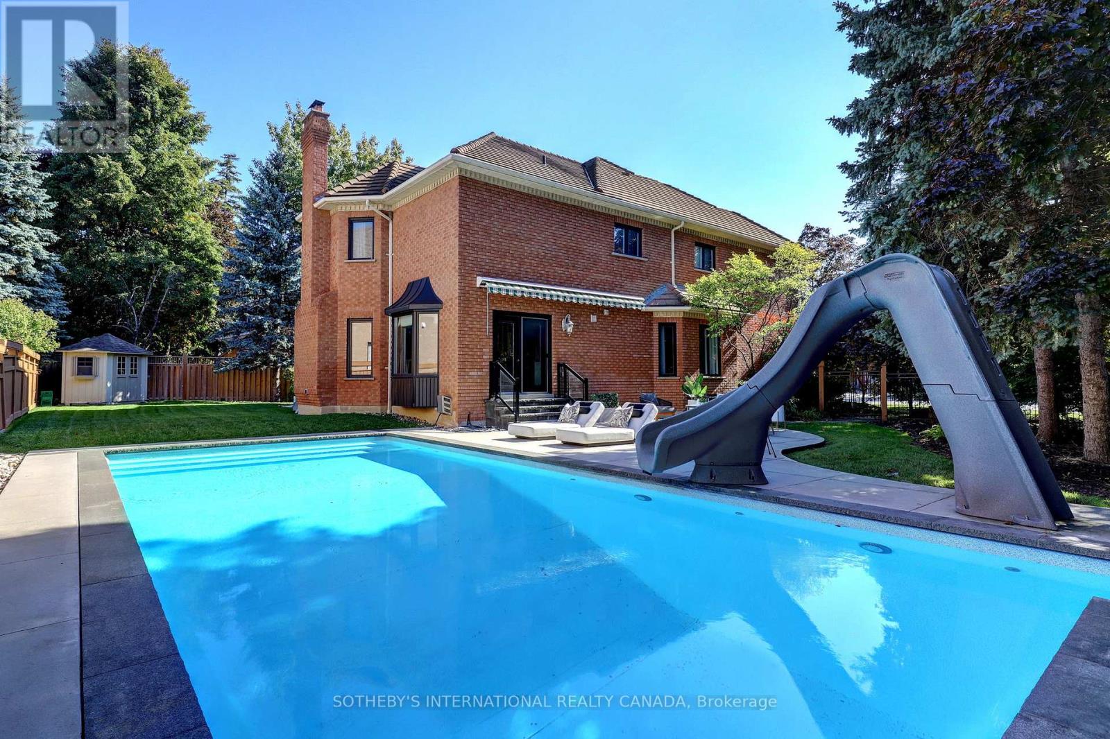 1939 CALGARY COURT, Mississauga (Lorne Park), Ontario, L5H4J1 — Photo 2