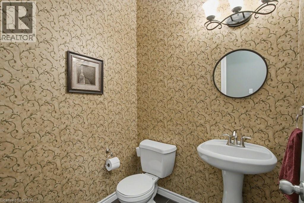 36 FREURE Drive, Cambridge, Ontario, N1S0A2 — Photo 25