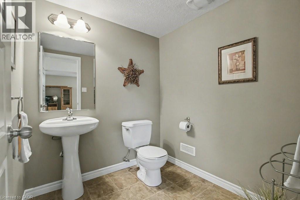 36 FREURE Drive, Cambridge, Ontario, N1S0A2 — Photo 42