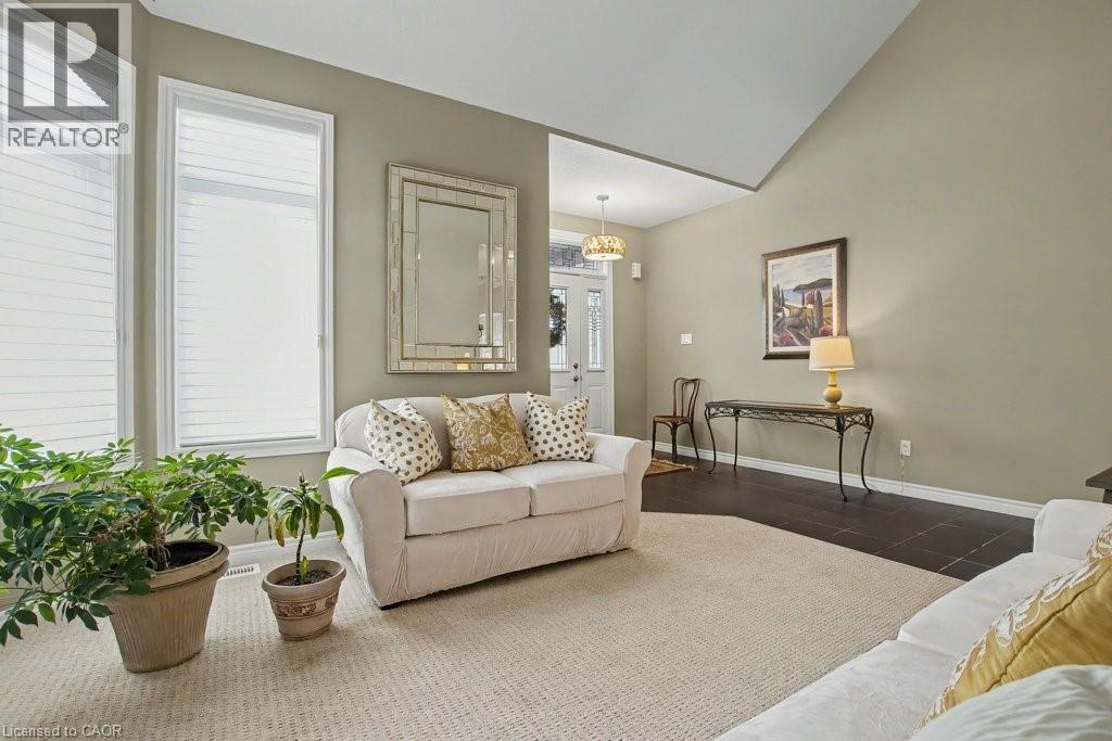 36 FREURE Drive, Cambridge, Ontario, N1S0A2 — Photo 8