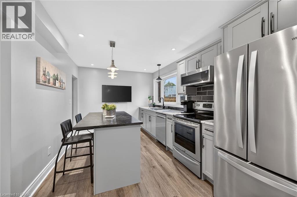 2387 MARYVALE Court, Burlington, Ontario, L7P2P1 — Photo 12