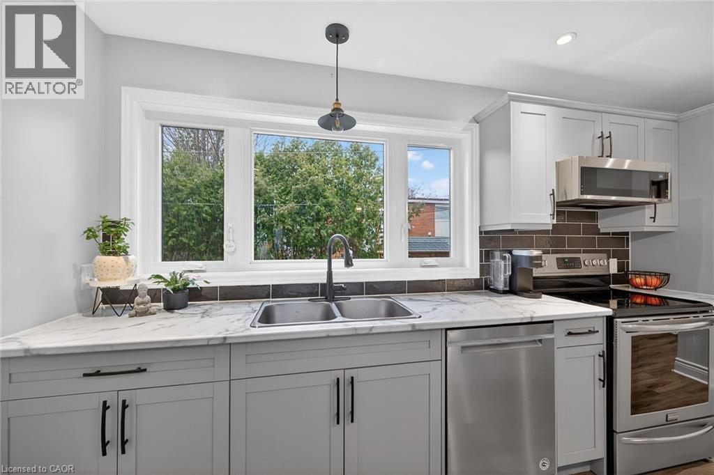 2387 MARYVALE Court, Burlington, Ontario, L7P2P1 — Photo 15