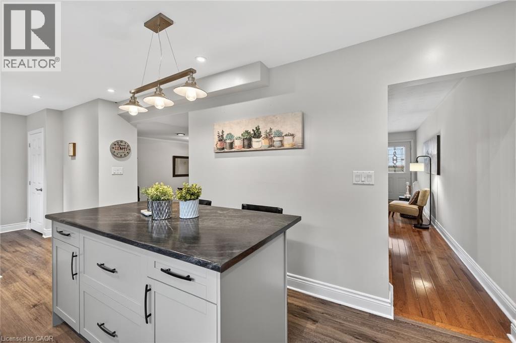 2387 MARYVALE Court, Burlington, Ontario, L7P2P1 — Photo 17