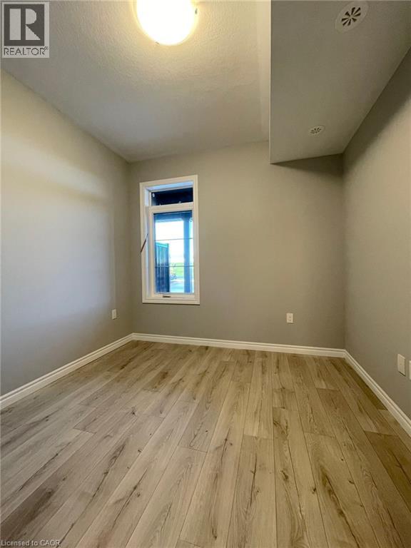 84 WHEAT Lane, Kitchener, Ontario, N2R0R6 — Photo 13