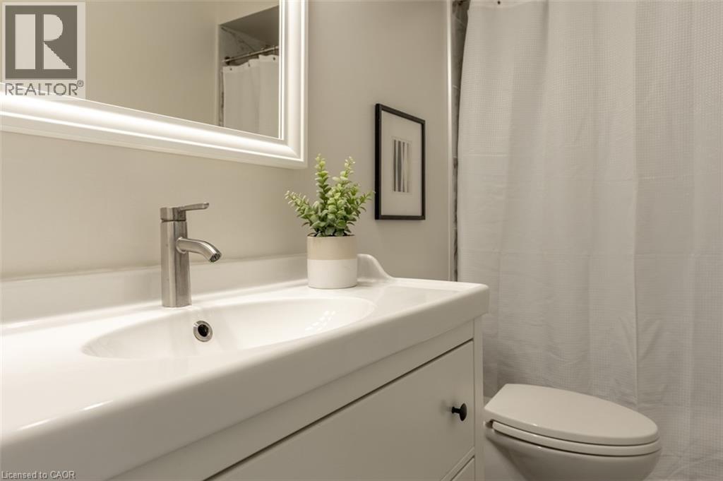 53 DILLS Crescent, Milton, Ontario, L9T5P2 — Photo 16