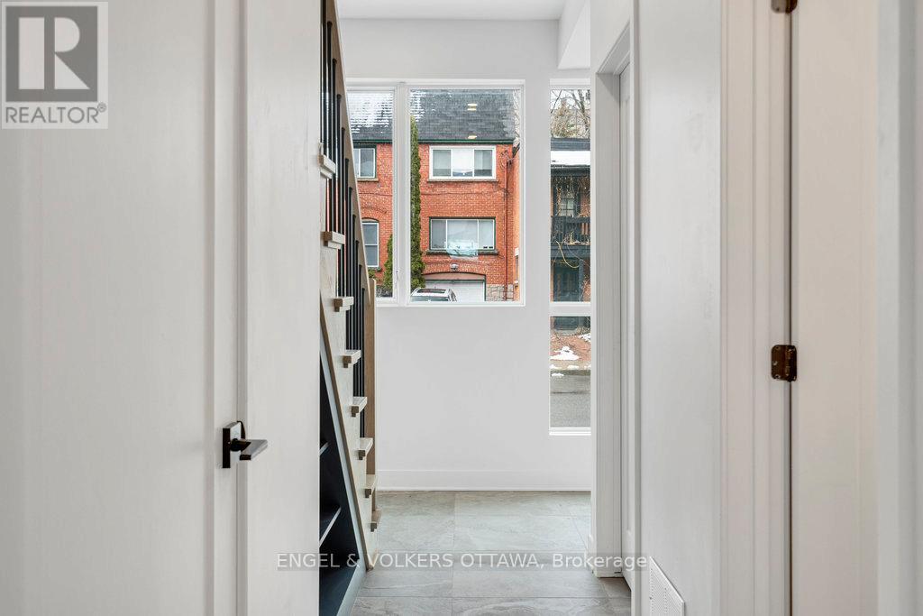 71 PARENT AVENUE, Ottawa, Ontario, K1N0E6 — Photo 8