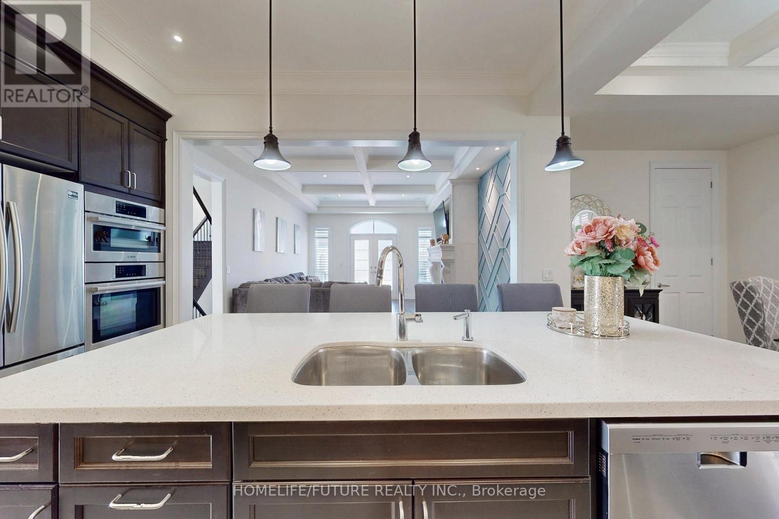 44 MICKLEFIELD AVENUE, Whitby, Ontario, L1P0C4 — Photo 10