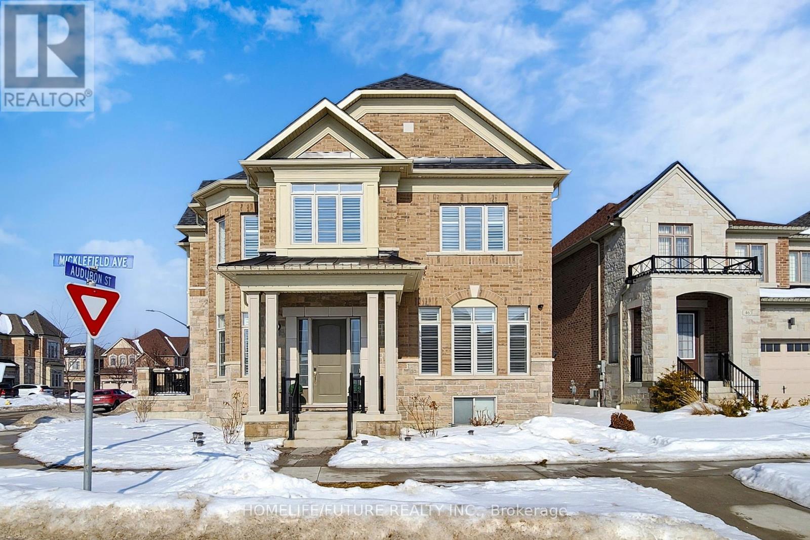 44 MICKLEFIELD AVENUE, Whitby, Ontario, L1P0C4 — Photo 2