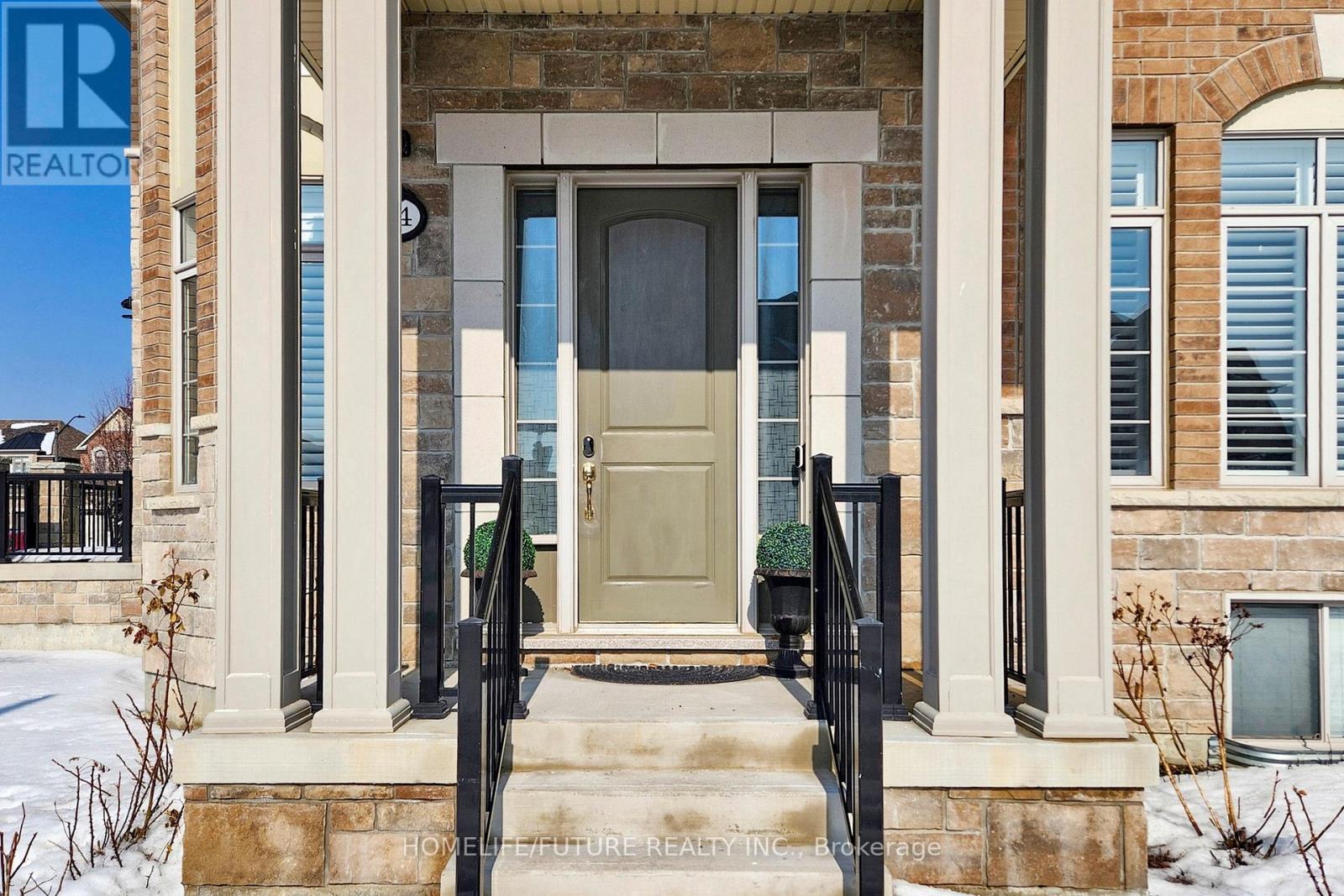 44 MICKLEFIELD AVENUE, Whitby, Ontario, L1P0C4 — Photo 3