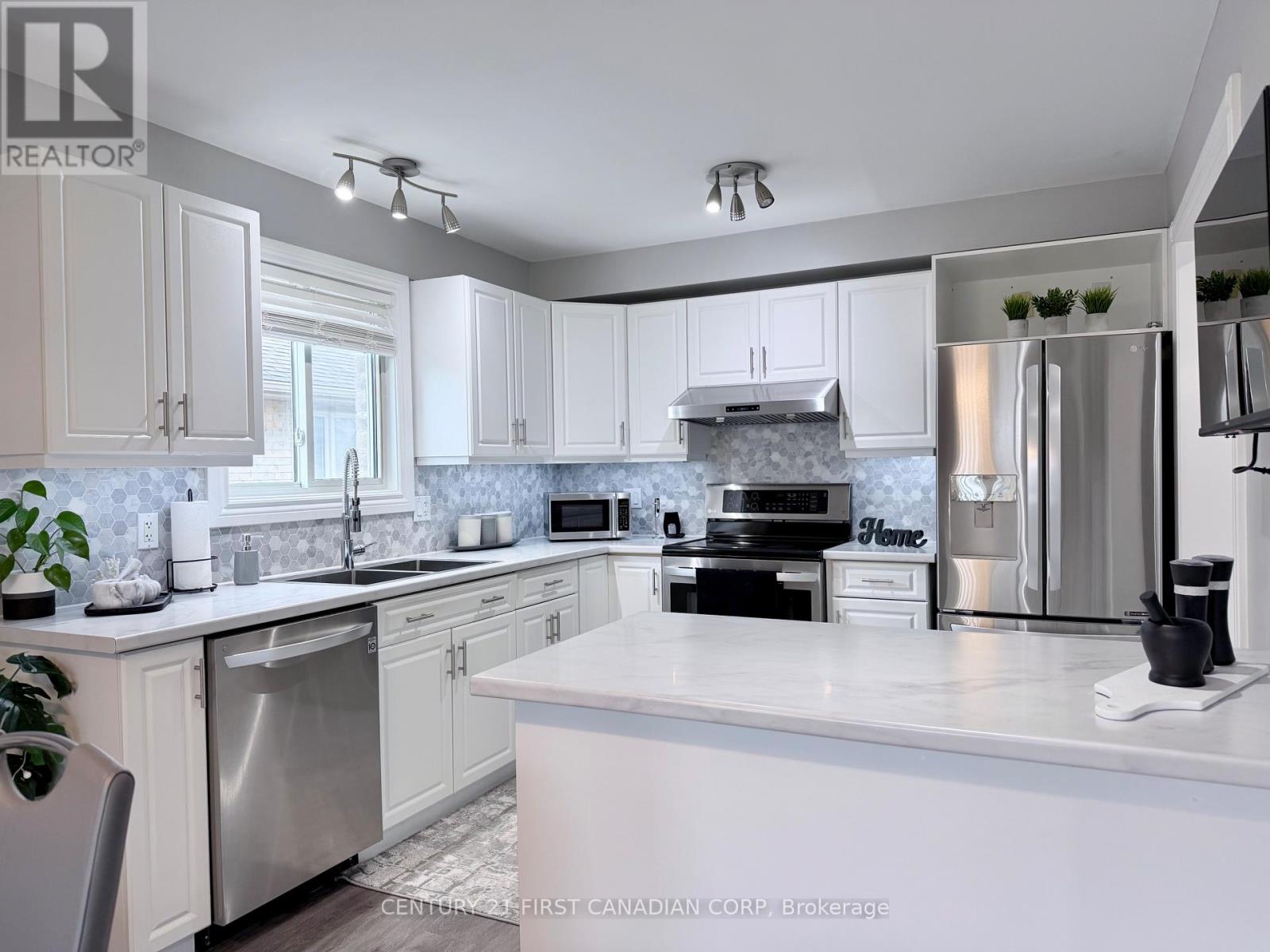 9 BARRETT CRESCENT, St. Thomas, Ontario, N5R6M1 — Photo 6