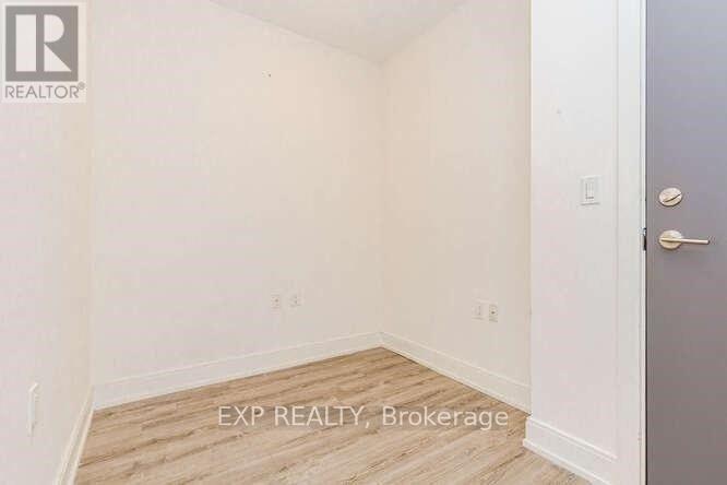 1603 - 9608 YONGE STREET, Richmond Hill (North Richvale), Ontario, L4C0X4 — Photo 6