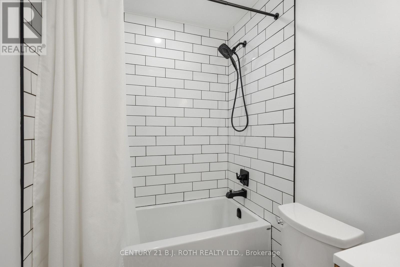 387 FERNDALE DRIVE S, Barrie (Ardagh), Ontario, L4N0M1 — Photo 19