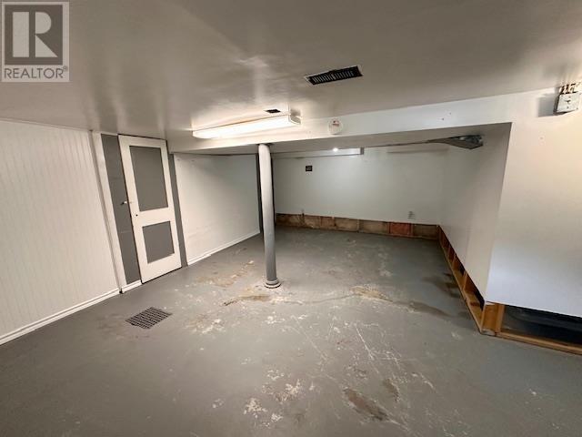 704 Frederica ST W, THUNDER BAY, Ontario, P7E3X2 — Photo 10