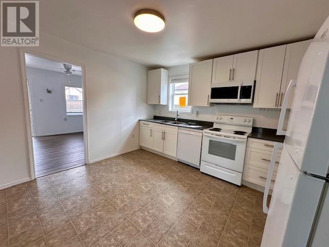 704 Frederica ST W, THUNDER BAY, Ontario, P7E3X2 — Photo 4