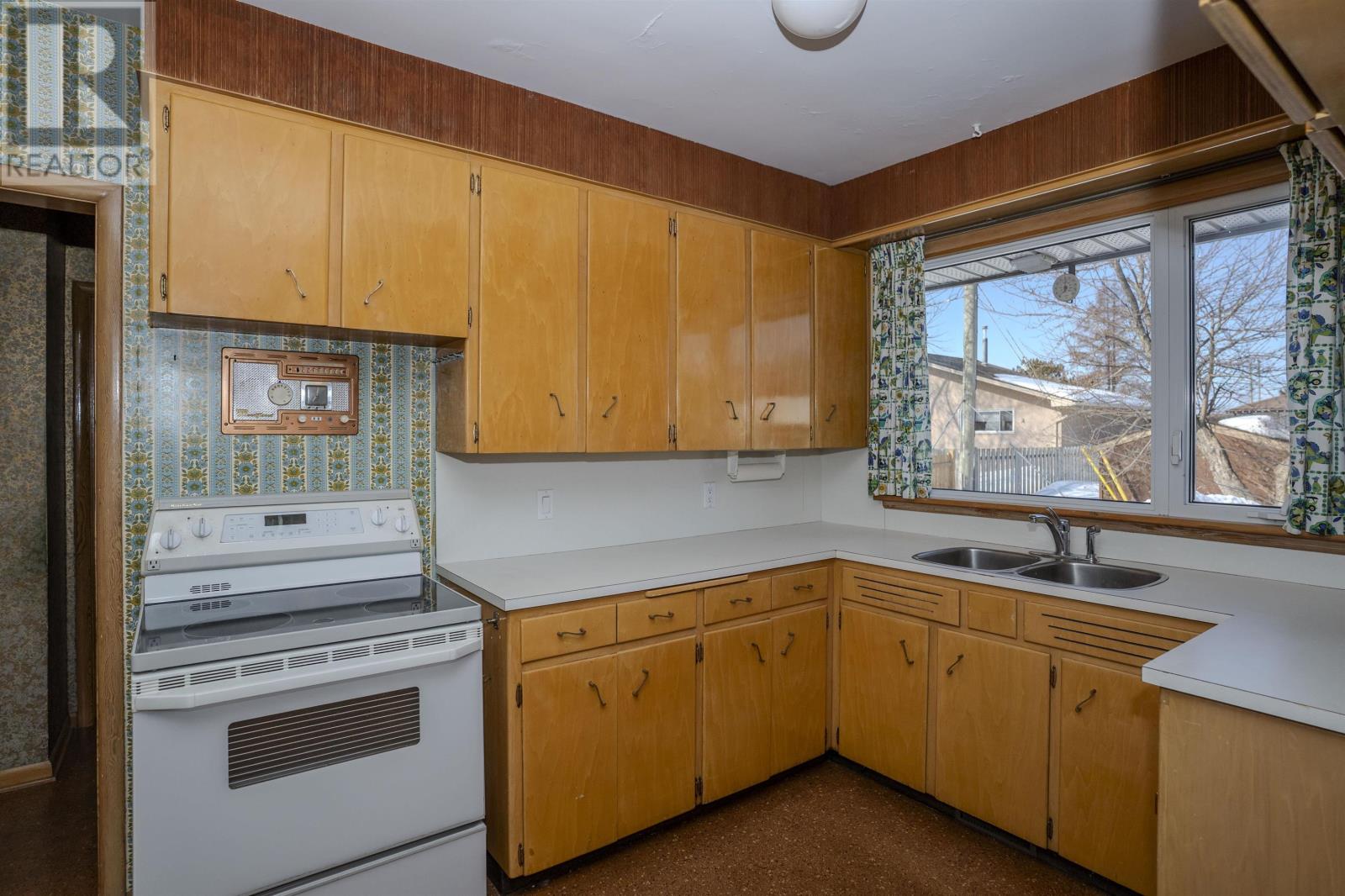 231 Briar Bay, Thunder Bay, Ontario, P7C1M1 — Photo 6