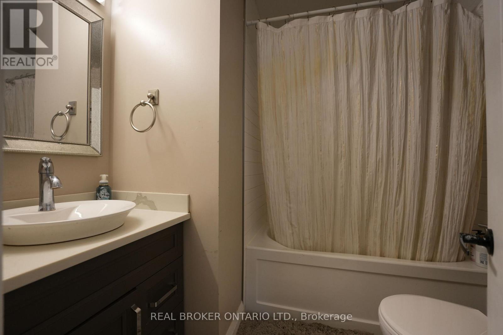 8 RALGREEN CRESCENT, Kitchener, Ontario, N2M1T9 — Photo 13
