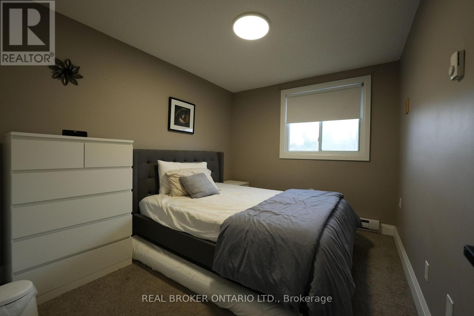 8 RALGREEN CRESCENT, Kitchener, Ontario, N2M1T9 — Photo 17