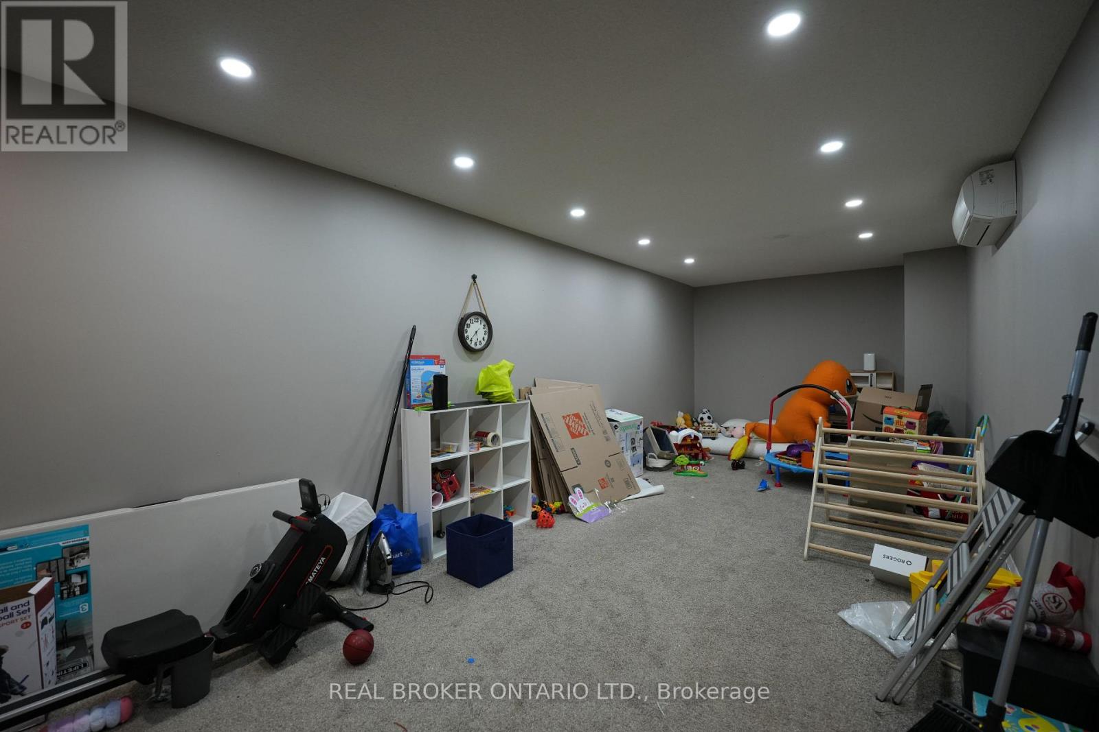 8 RALGREEN CRESCENT, Kitchener, Ontario, N2M1T9 — Photo 22