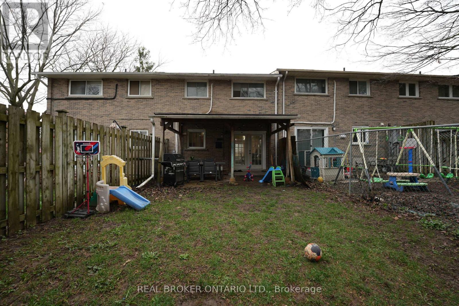 8 RALGREEN CRESCENT, Kitchener, Ontario, N2M1T9 — Photo 23