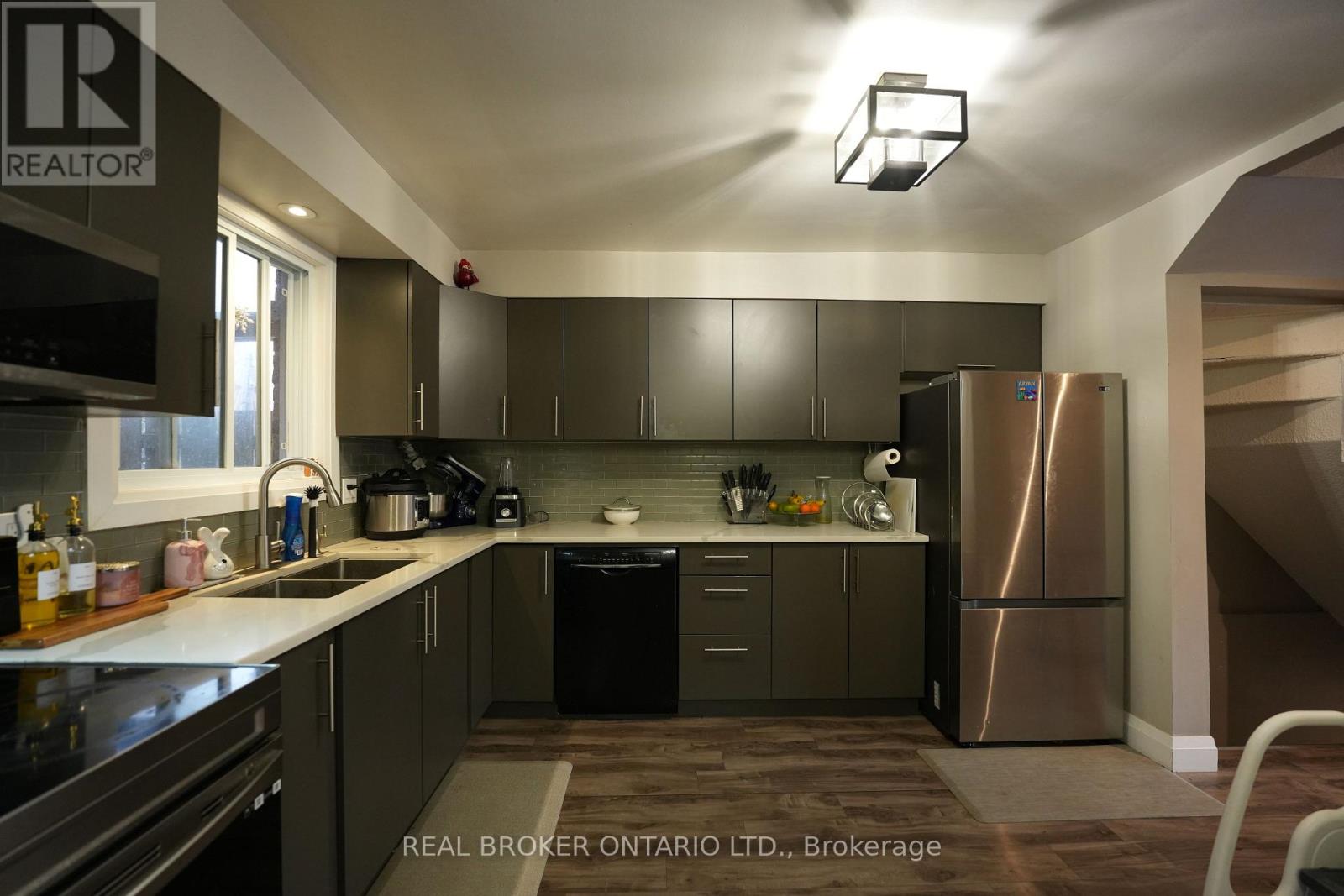 8 RALGREEN CRESCENT, Kitchener, Ontario, N2M1T9 — Photo 7