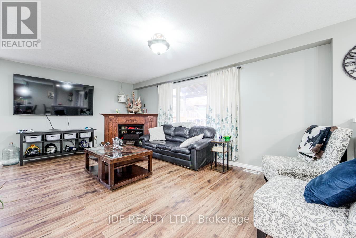 80 AMANDA WALK, Cambridge, Ontario, N3C4K7 — Photo 13