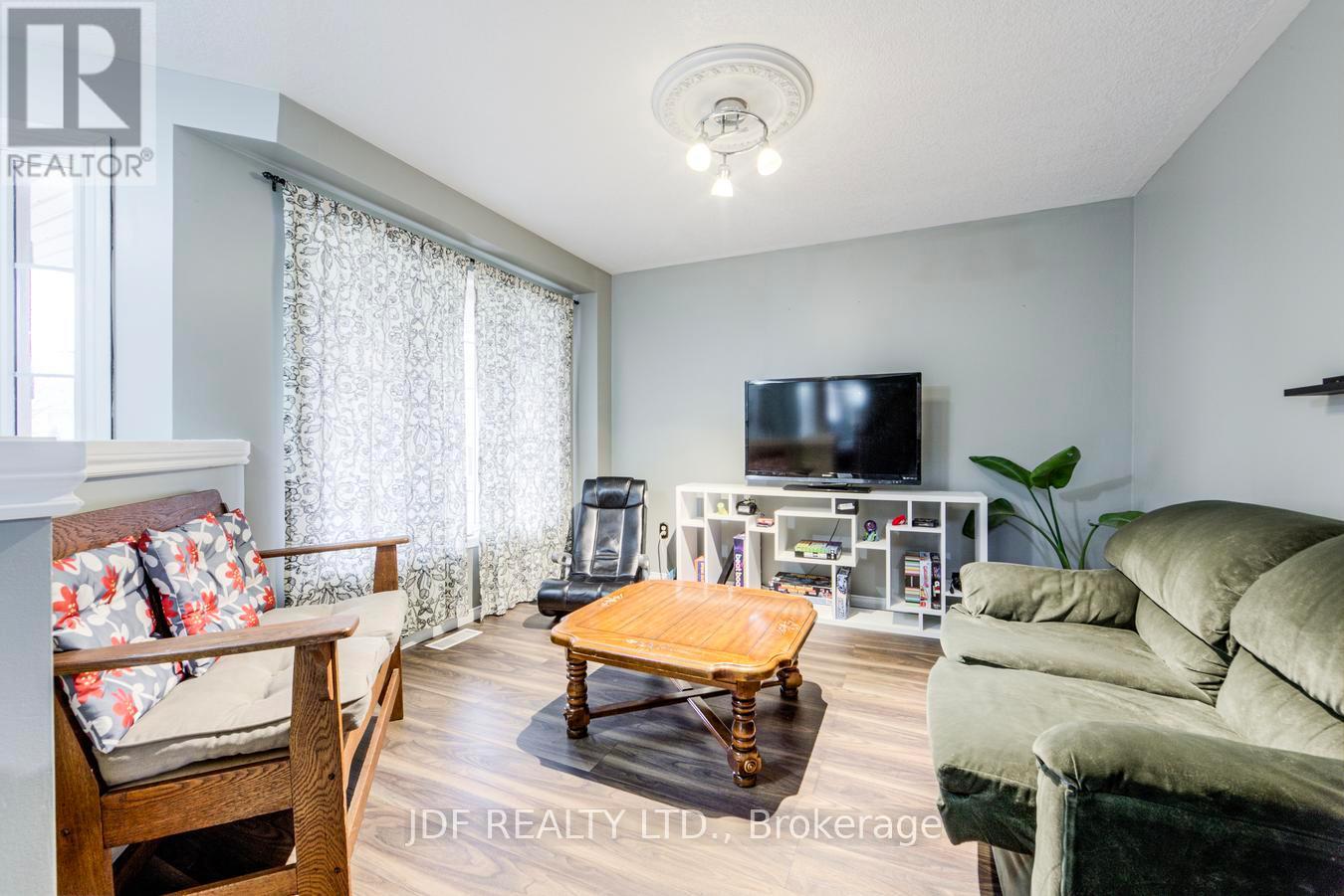 80 AMANDA WALK, Cambridge, Ontario, N3C4K7 — Photo 6