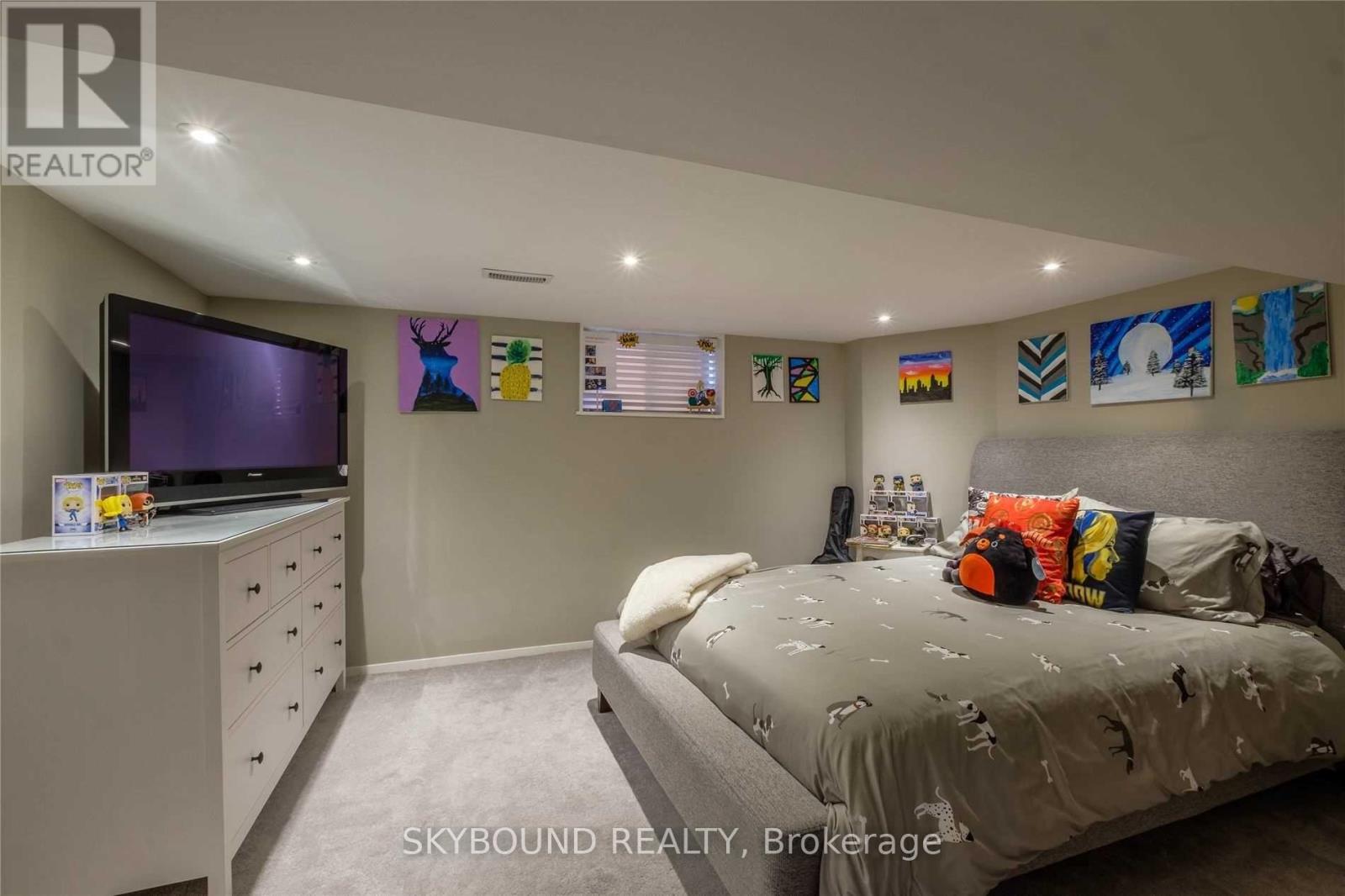 28 EAST 39TH STREET, Hamilton (Raleigh), Ontario, L8V4H1 — Photo 16