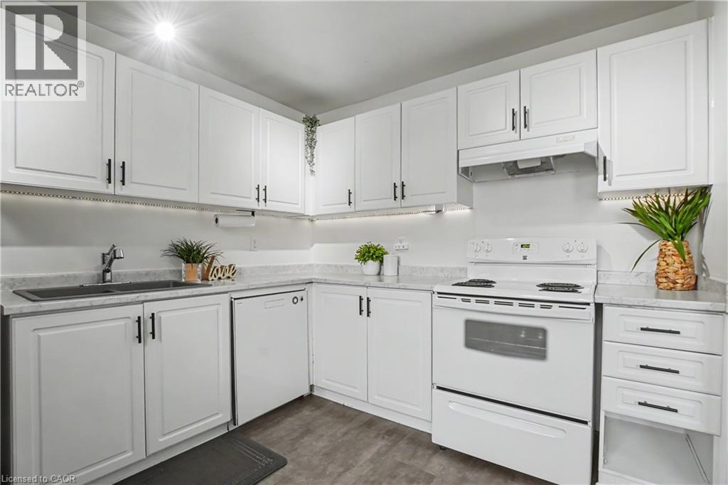 1190 UPPER OTTAWA Street Unit# 15, Hamilton, Ontario, L8W1T8 — Photo 10