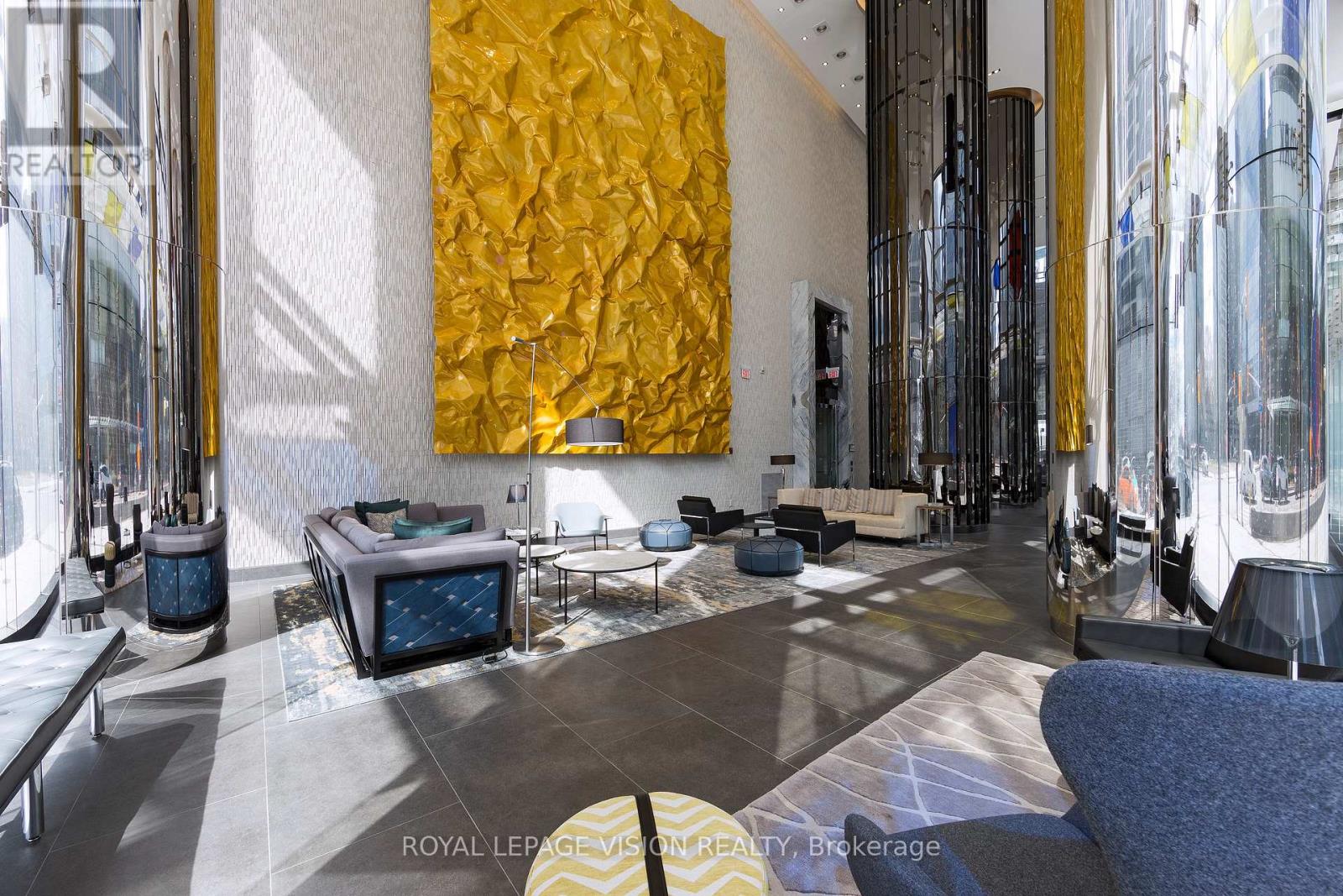 5813 - 10 YORK STREET, Toronto (Waterfront Communities), Ontario, M5J0E1 — Photo 25