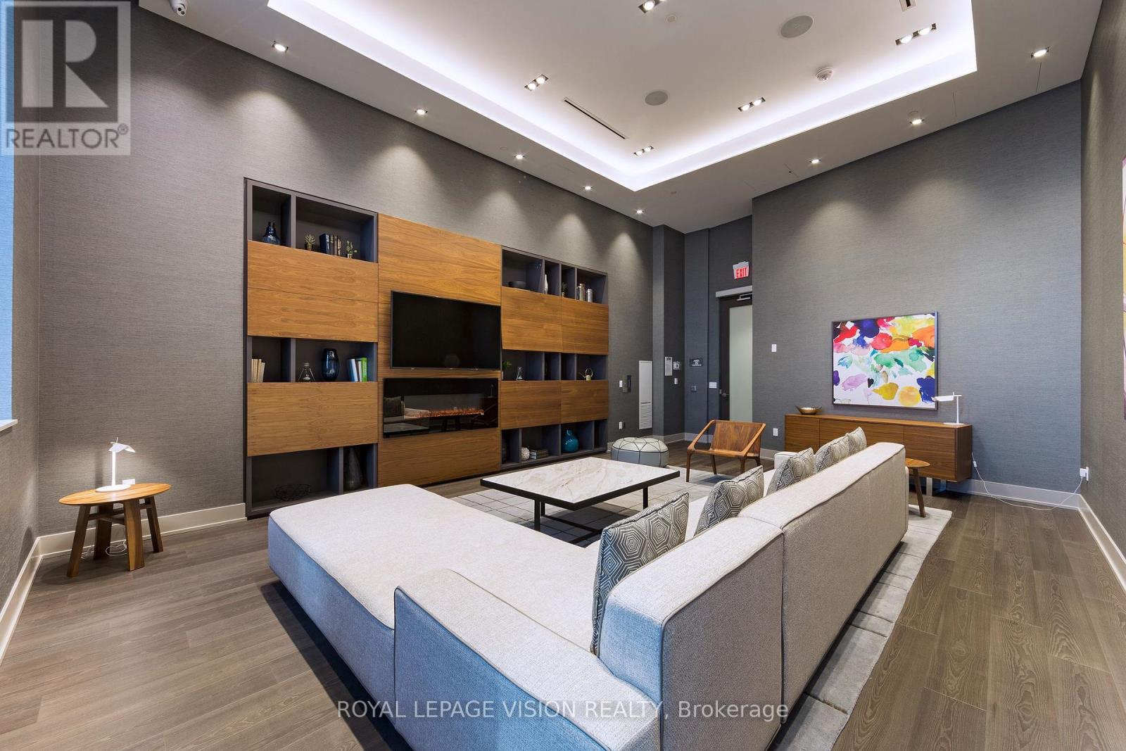 5813 - 10 YORK STREET, Toronto (Waterfront Communities), Ontario, M5J0E1 — Photo 4