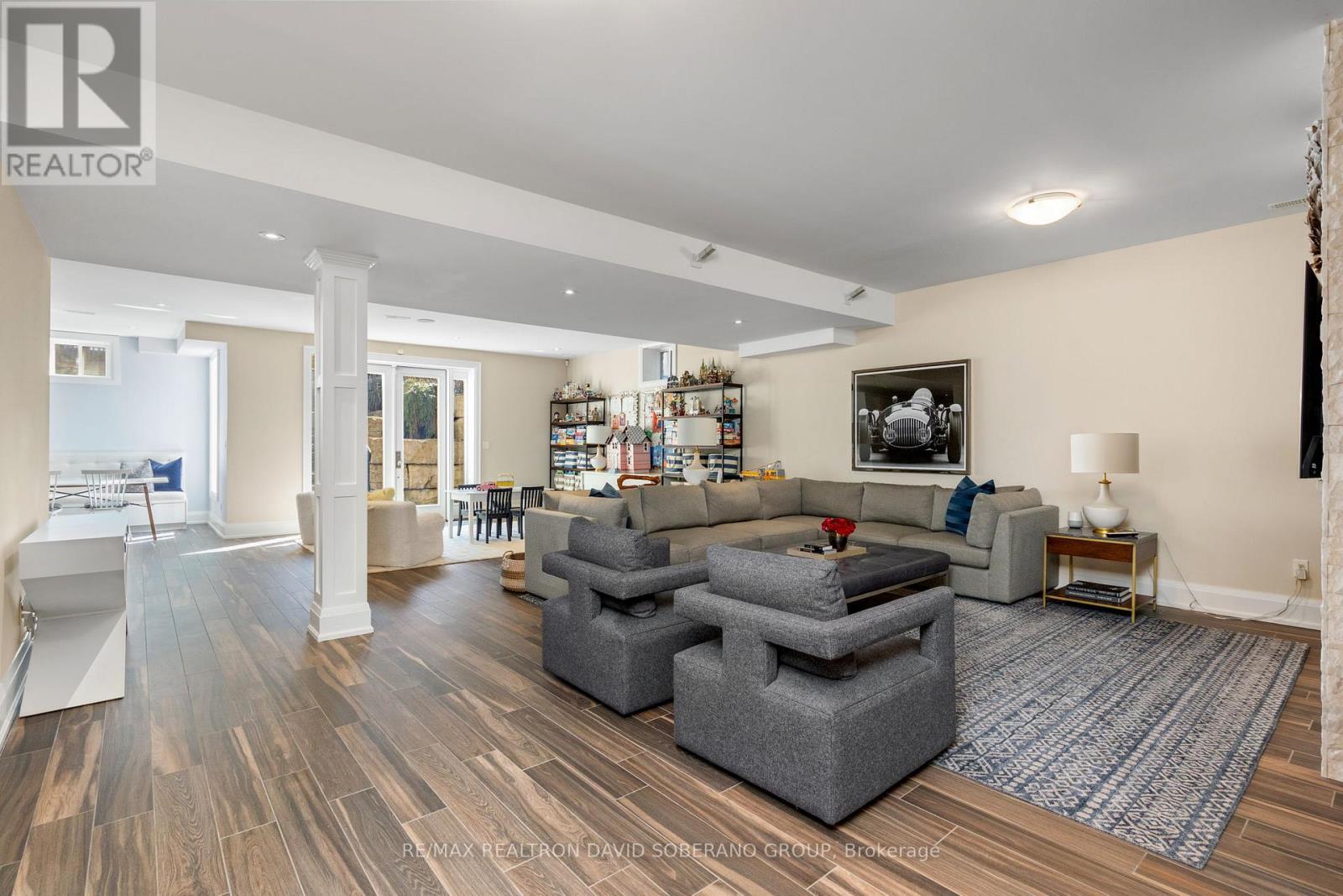 3 DUNSMORE GARDENS, Toronto (Clanton Park), Ontario, M3H3M1 — Photo 21