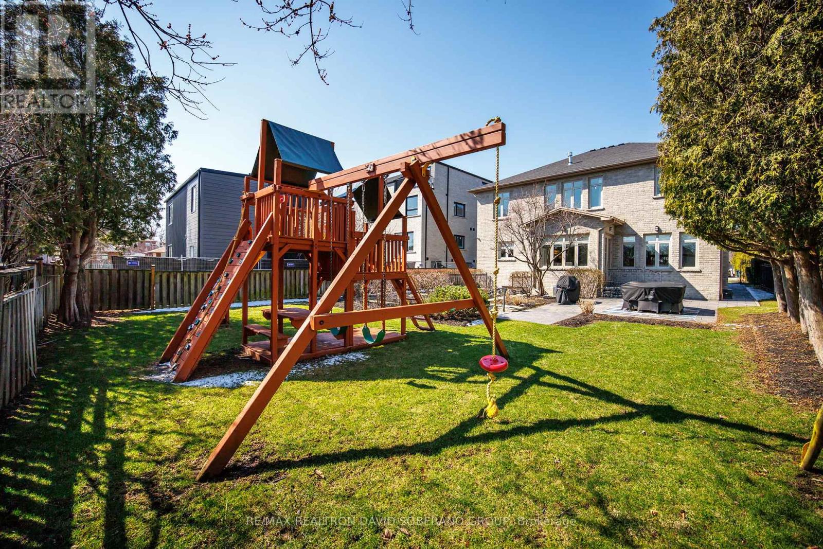 3 DUNSMORE GARDENS, Toronto (Clanton Park), Ontario, M3H3M1 — Photo 35