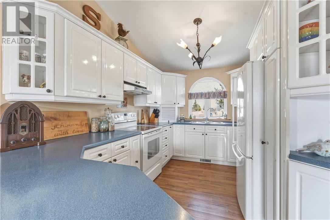 24 Vaillancourt Crescent, Chelmsford, Ontario, P0M1L0 — Photo 6