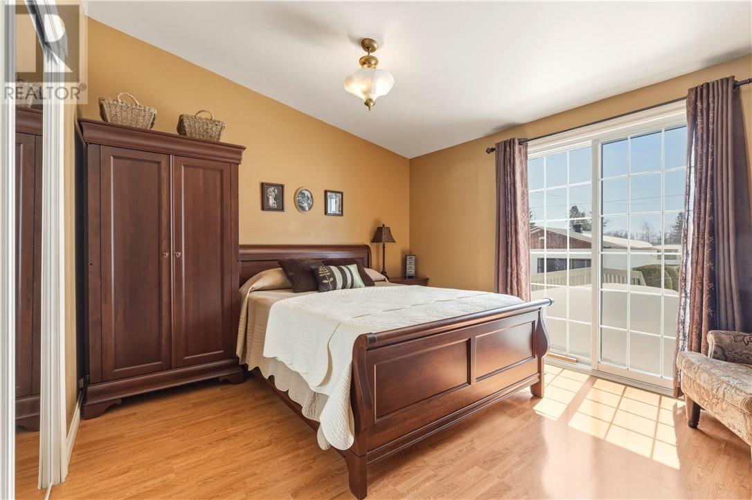 24 Vaillancourt Crescent, Chelmsford, Ontario, P0M1L0 — Photo 8