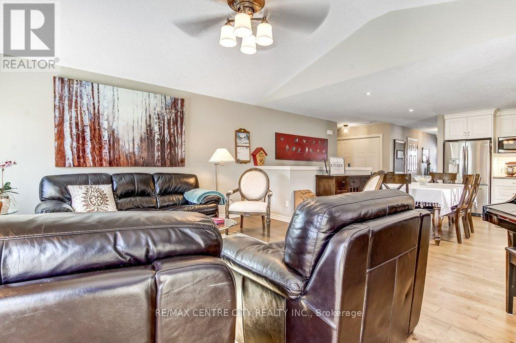 67 PEACH TREE BOULEVARD, St. Thomas, Ontario, N5R0C1 — Photo 10